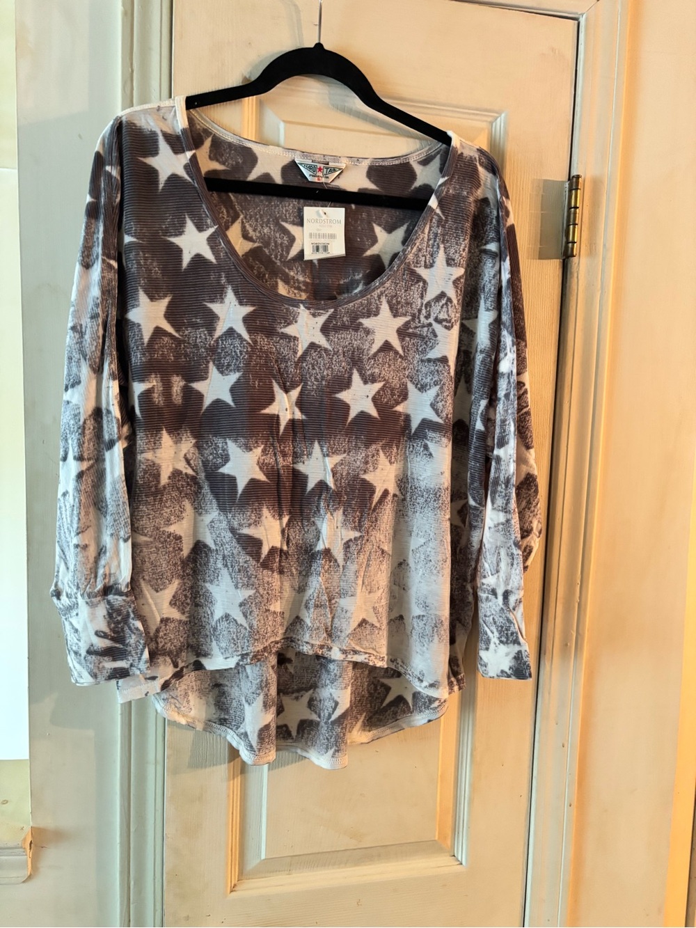 Hard Tail Gray and White Star-Print Long Sleeve Tee Shirt High/Low